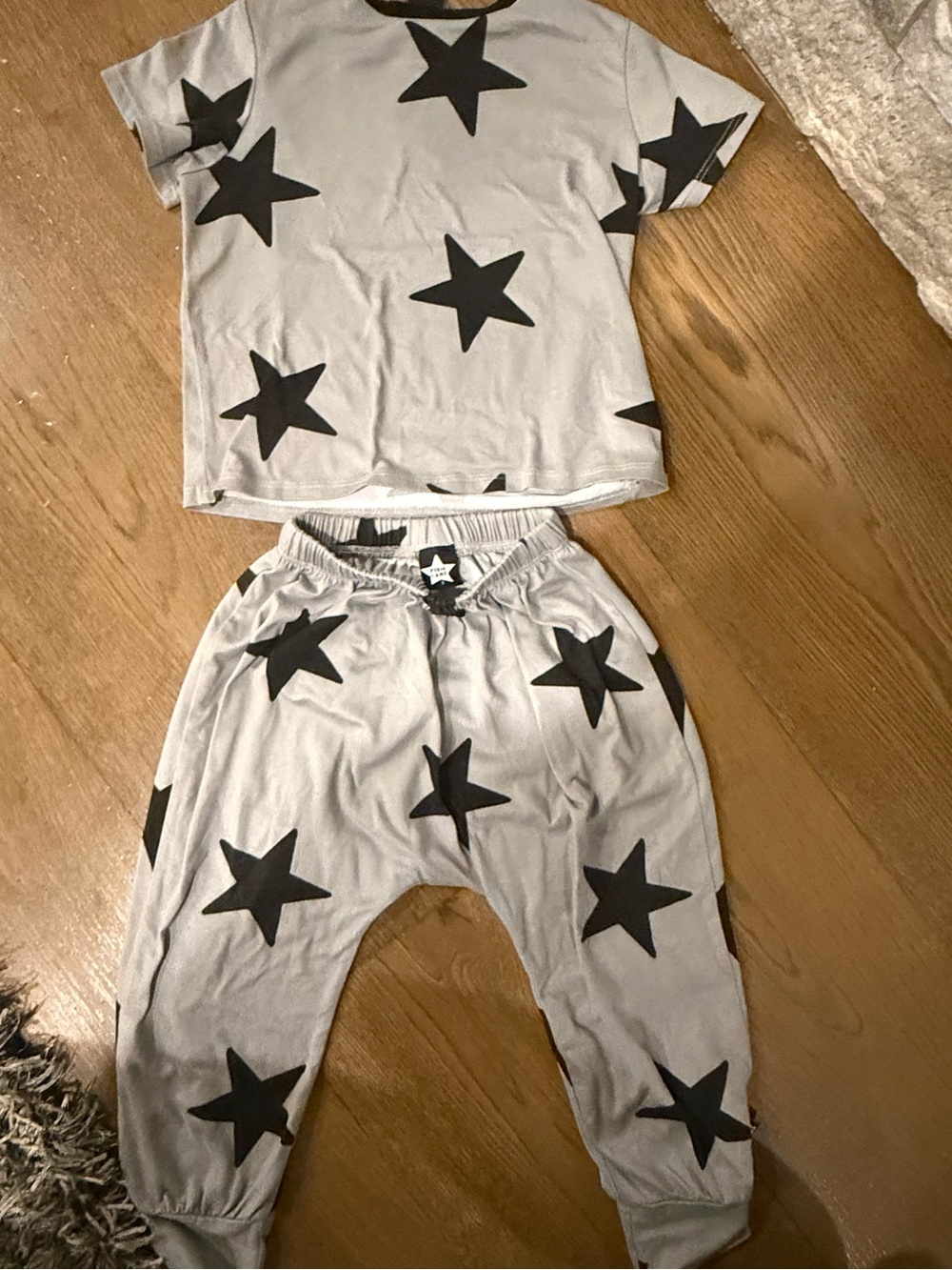 Pixie Lane Toddler Boy/Girl Star Print Grey & Black Pant and Shirt Set - 3T